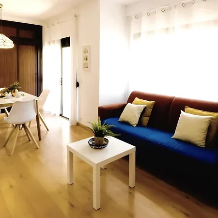 Mediterraneo 508. Fantastic On The Beachfront With Sea Views. Apartment